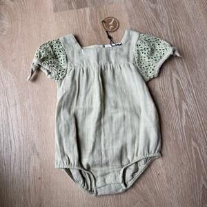 City Mouse Short Sleeve Romper - Size 18-24m